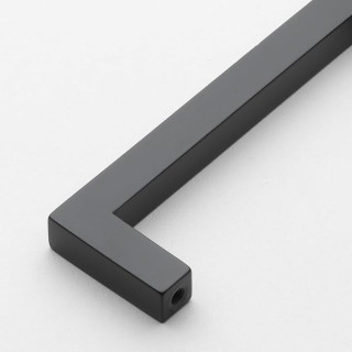 Square Bar Pull