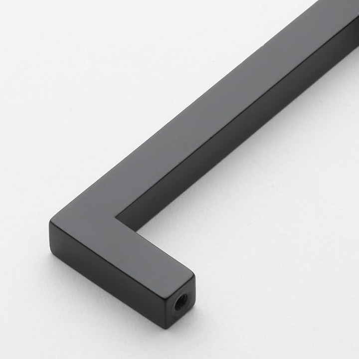 Square Bar Pull